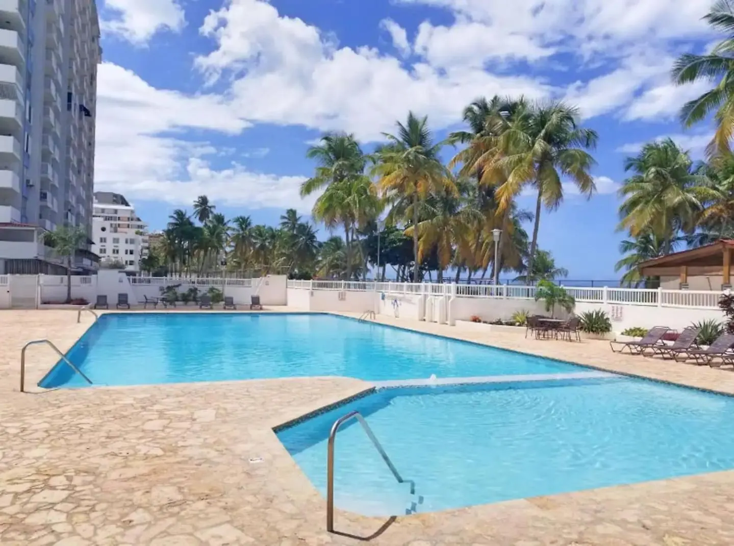 Beachfront Apartment- Near Foxwoods Casino Σαν Χουάν