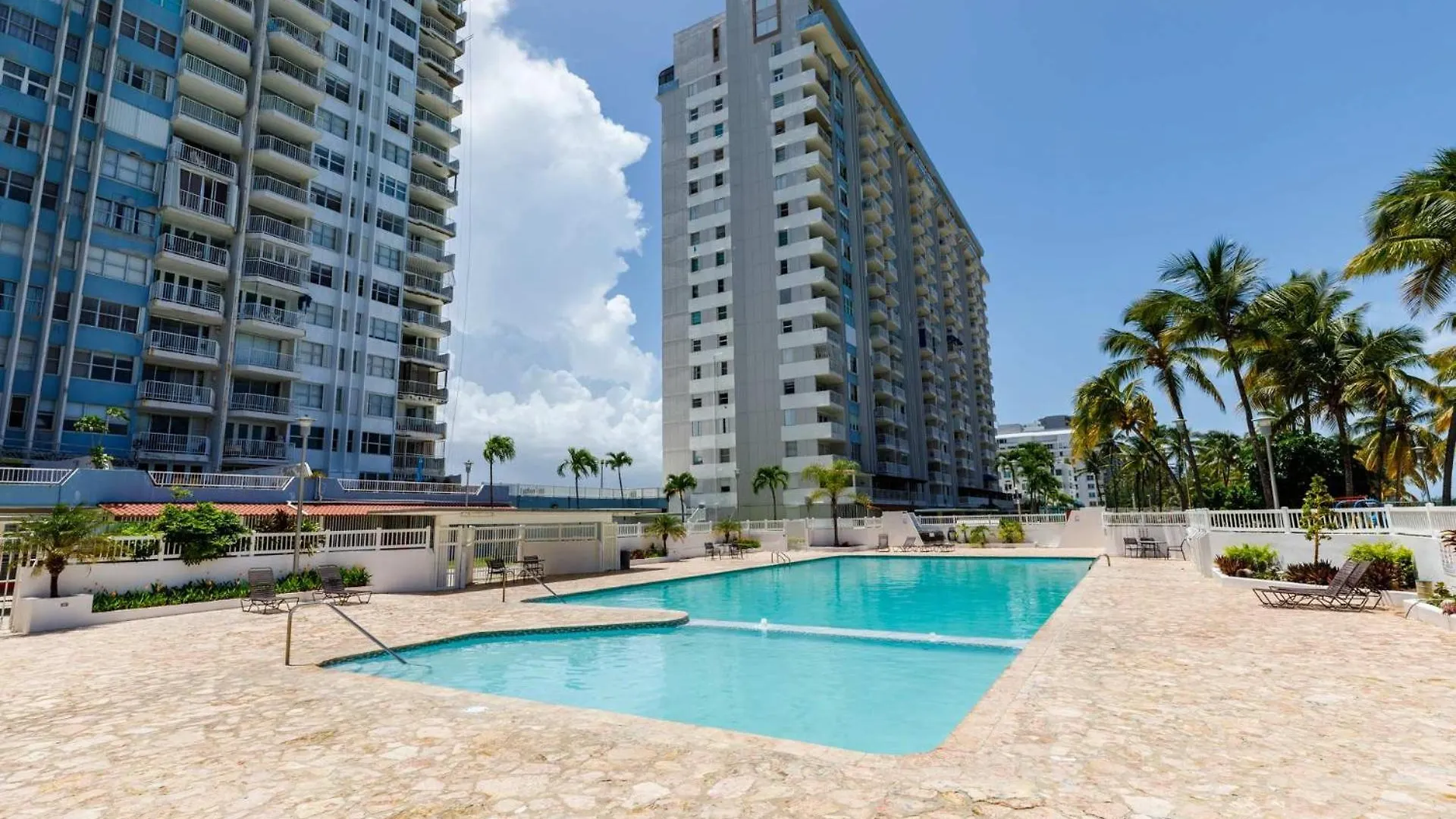 Beachfront Apartment- Near Foxwoods Casino Σαν Χουάν Διαμέρισμα