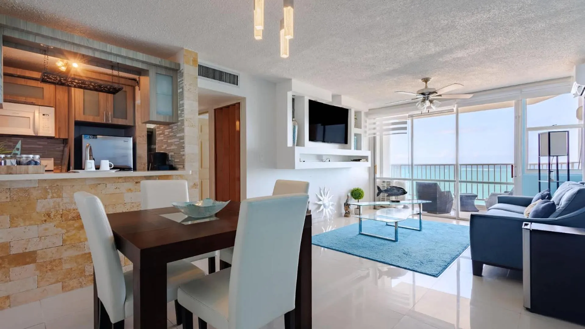 Beachfront Apartment- Near Foxwoods Casino San Juan 0*,  Portoriko